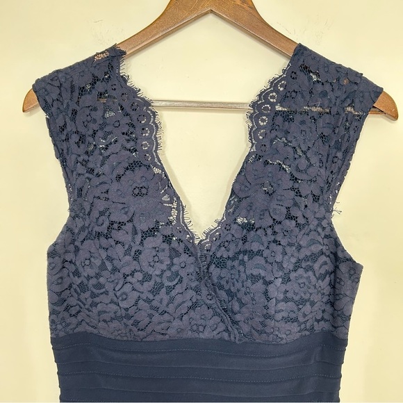 BA Nites Gorgeous V Neck Lace Top Body Con Dress Bandage Skirt Navy Size 10 - Picture 5 of 9